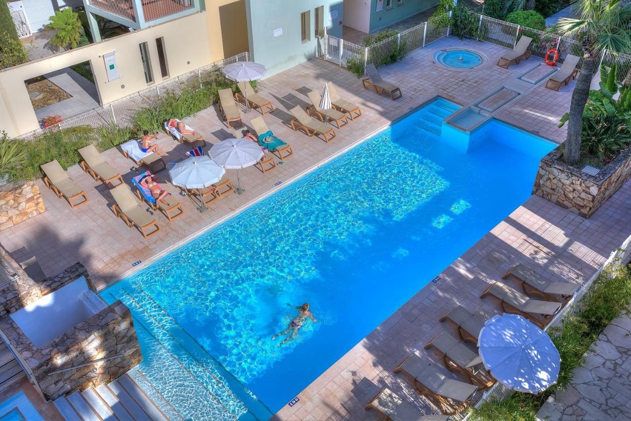 Penthouse Vue Mer Avec Rooftop,Jacuzzi,Et Parking Prive Antibes Ngoại thất bức ảnh