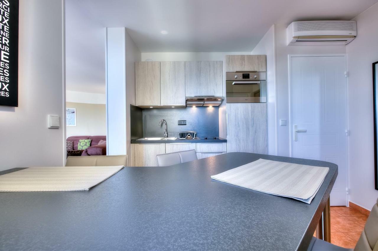 Penthouse Vue Mer Avec Rooftop,Jacuzzi,Et Parking Prive Antibes Ngoại thất bức ảnh
